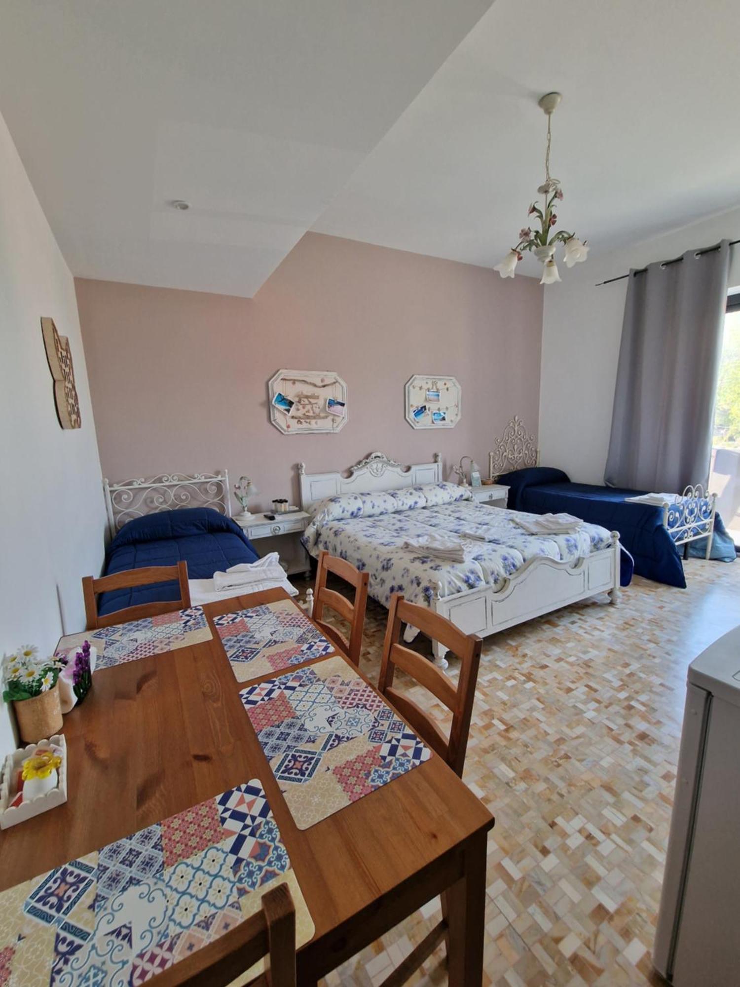 Camere Le Margherite Olbia Exterior foto